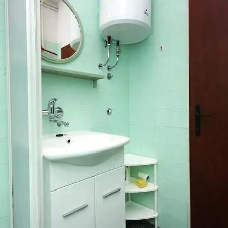 Apartment 5899d