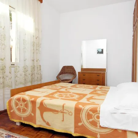 Apartment 5899d Biograd Na Moru