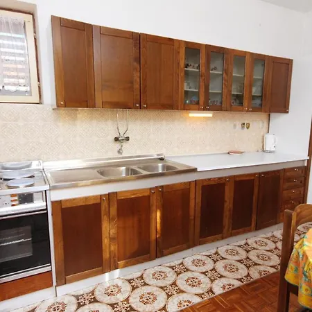 5899d * Biograd Na Moru