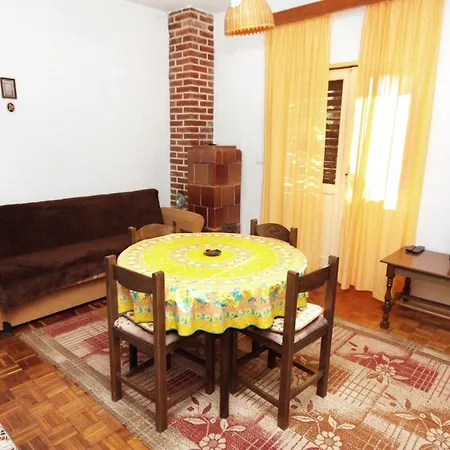 Apartment 5899d *